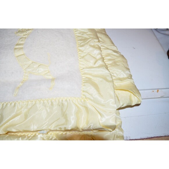 Vtg Baby Chatham Giraffe Wool Baby Blanket Satin Edge 36" x 48" Yellow - Picture 3 of 8
